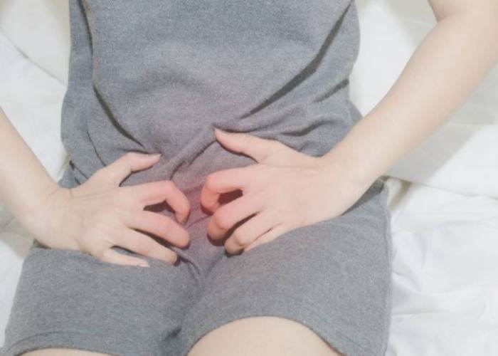 Khi đi tiểu bị đau buốt ở nữ: nguyên nhân tiểu buốt ở nữ là gì?